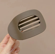 Load image into Gallery viewer, Jumbo Lay Flat Hair Claw Clips