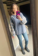 Load image into Gallery viewer, Easy Breezy Contrast Pullover
