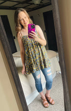 Load image into Gallery viewer, Summer Floral Top
