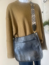 Load image into Gallery viewer, Crossbody Purse

